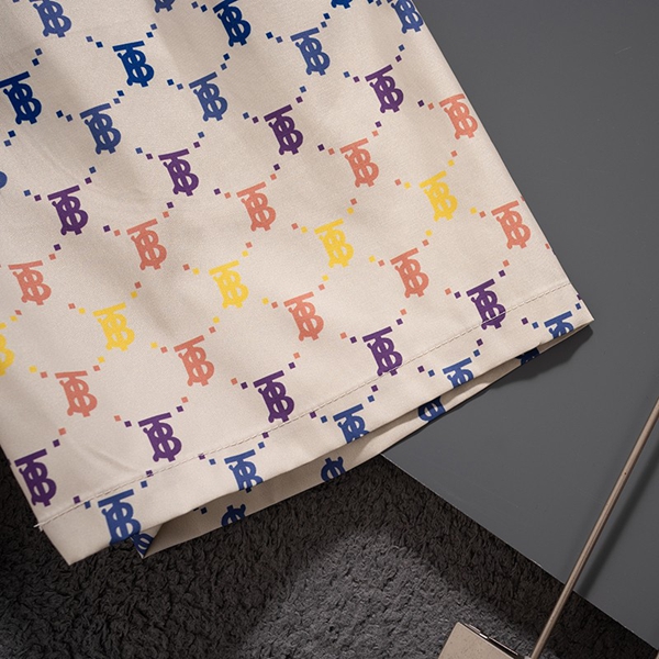 ブランドハーフパンツ角部分ディテール